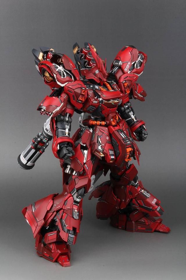 佳作:养眼红色重型机甲,厉害了我的沙扎比