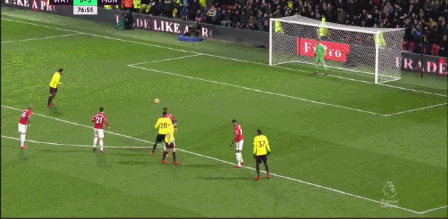 英超-阿什利扬2球马夏尔破门 曼联4-2胜沃特福德