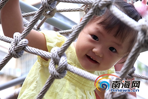 开学啦,广东熊表情上学表情萌下雪海口翻天孩子包图片