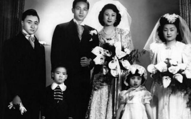 张啸林儿子共有三人,长子是张法尧,养子是张显贵和张忠尧.