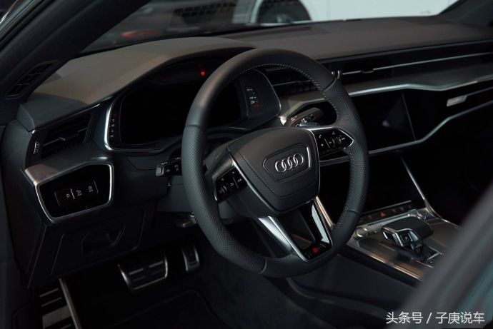 全新奥迪a7 sportback就是漂亮,网友:还属尾灯和中控最好看