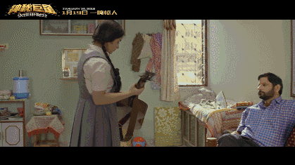 这部电影的故事很简单:15岁的印度少女尹希娅自小酷爱音乐,并且极具