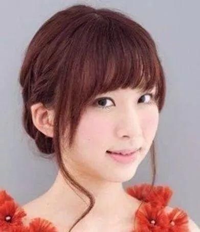 换个气质v气质年,9款发型女生的中长发发型!学生三七中分女发型中图片长发图片