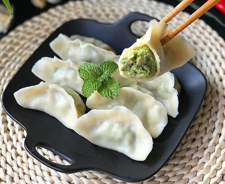 芹菜猪肉水饺这么做,既保证了原汁原味与清香,又留住了全部营养