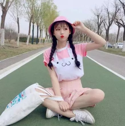 梦见嫂子和我母亲生气，家庭和谐与内心情感的交织解读