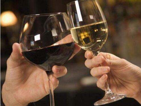 (eure-et-loir)奥通-杜-佩尔绪镇(authon-du-perche)一栋别墅的花园内