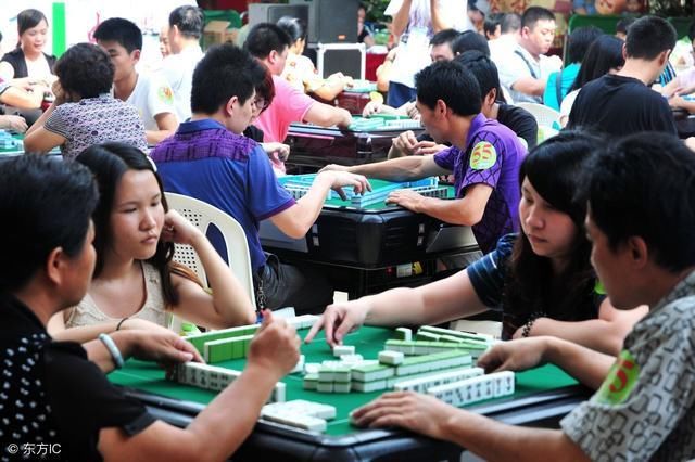 露头就打,农村开始严查赌博活动,那春节还能打麻将吗?