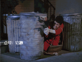 搞笑gif:真正的老司机,从来不介意自己开什么车!