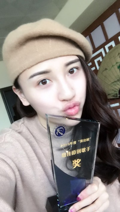 李霞儿不负众望又获