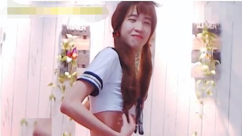 虎牙女主播排名_虎牙女主播(2)