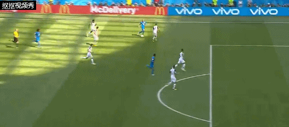 巴西2-0击败哥斯达黎加积4分出线在望,内马尔点球被取消,有假摔的嫌疑