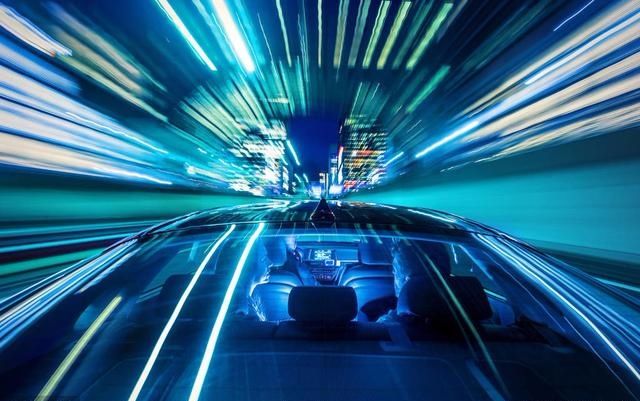 哥伦比亚教授Brian Greene:人类可战胜时间穿越未来,但回到过去还图片