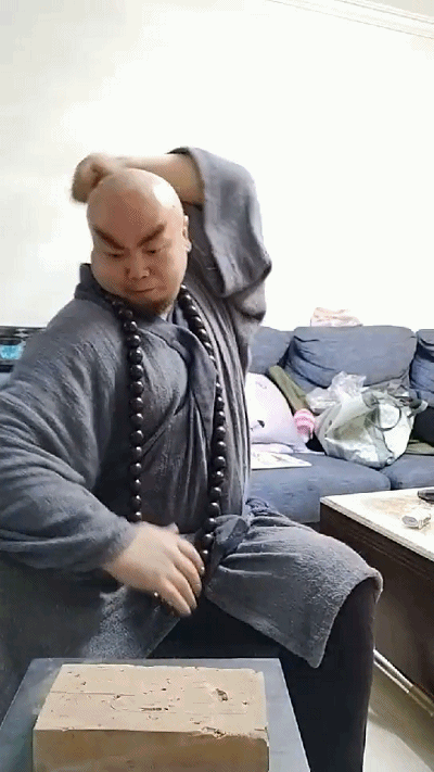 朱龙宝抹了把汗说,