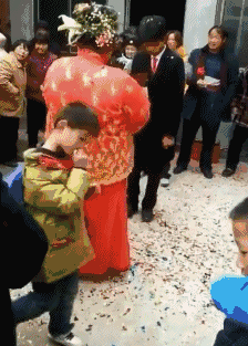 搞笑gif:妹子,我只能说我佩服你的功力