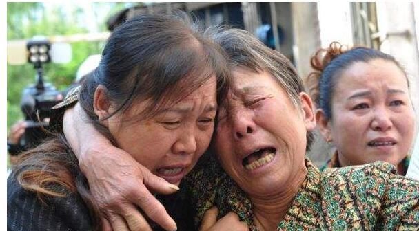 就因老公没接电话,3个月大男婴被母亲捂死,事后居然毫无愧疚!