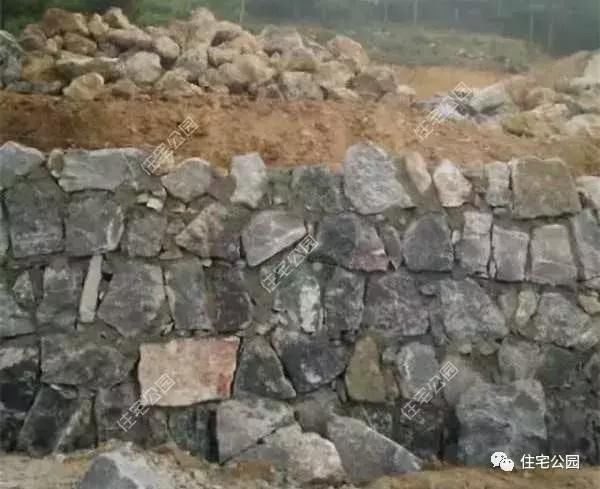 这栋别墅别墅多好到底有盖得?光温泉v别墅就花辽宁临海市农村度假村基础图片