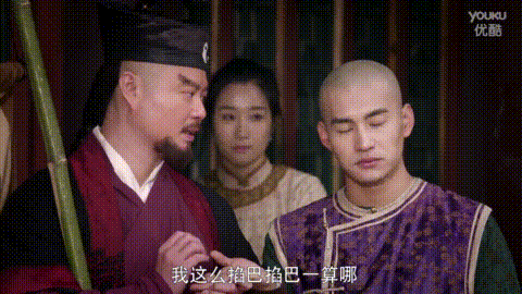 女同事实在太累了,都忘记了车窗反光,这下以后还怎么见人
