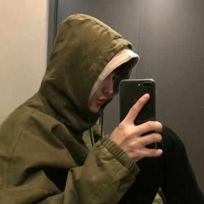 微信头像男成熟80后高清大图