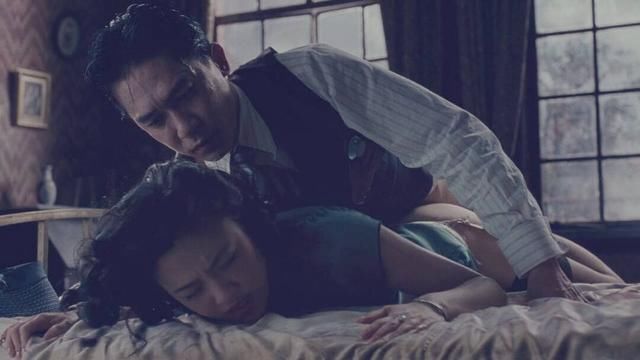 梁朝伟和汤唯演《色戒》,尺度太大,据说来真的.