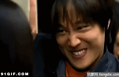 搞笑gif:美女 说实话,并不是你舞姿吸引的我