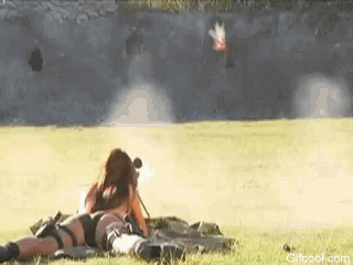 搞笑gif:新来女同事,到我办公室还有点羞涩,我该怎么办?