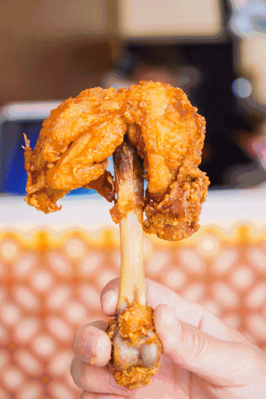 开哪火哪的鸡腿来莆田了!一天狂卖2000 份,排队排到交通堵塞!