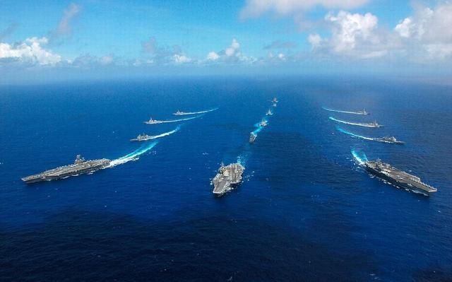 美国调集6艘航母围堵中国!东风21d在突围中很关键