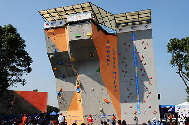 据了解,中国登山协会高碑店训练基地在首期建设中,岩壁占地面积约