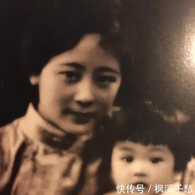 她自己漂亮,使财政部长抛首富女儿娶她,生三个女儿随