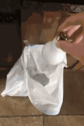 搞笑gif:姑娘遇到肯为你洗脚的男人,赶紧嫁吧!