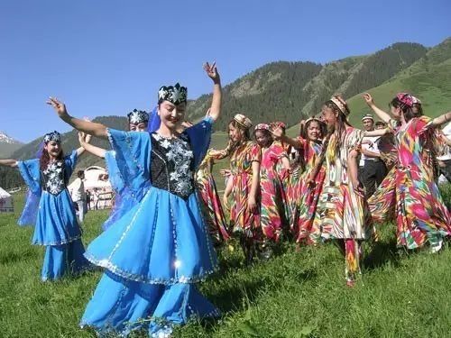 新疆旅游攻略:新疆的风土人情!
