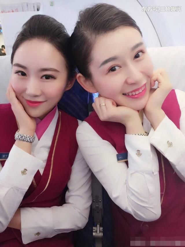 乘客在飞机上睡着,美女空姐会怎么做,网友:我怎么没想到