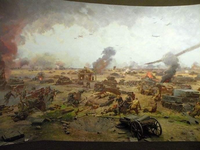 第二次世界大战东线的库尔斯克战役中,1943年7月12日清晨6时30分,德国