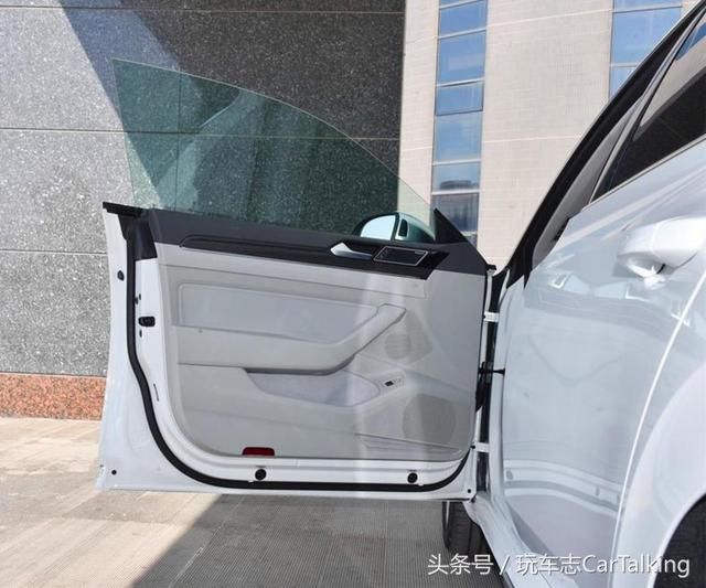 无框车门实力派轿跑,大众cc惊艳出场,颜值担当!