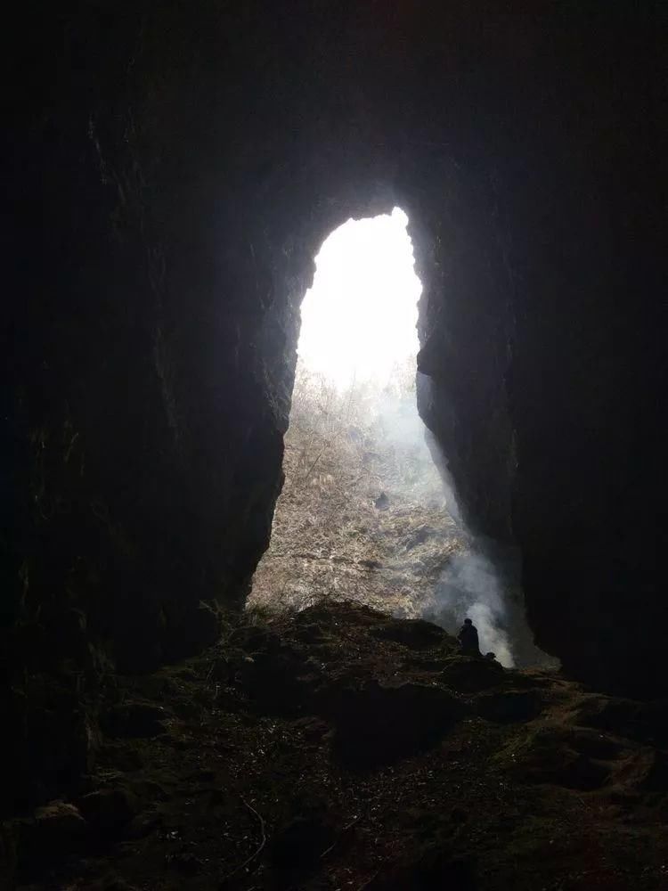 张家界又一大发现,神秘的万人洞!