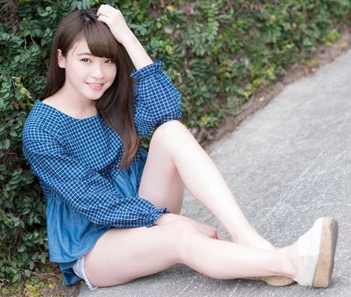街拍:有人想和图6美女归隐美女过山林?寄一生料第一图片