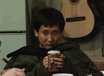 他出身名门红极一时,是冯小刚战友,狂追蔡明被拒,如今