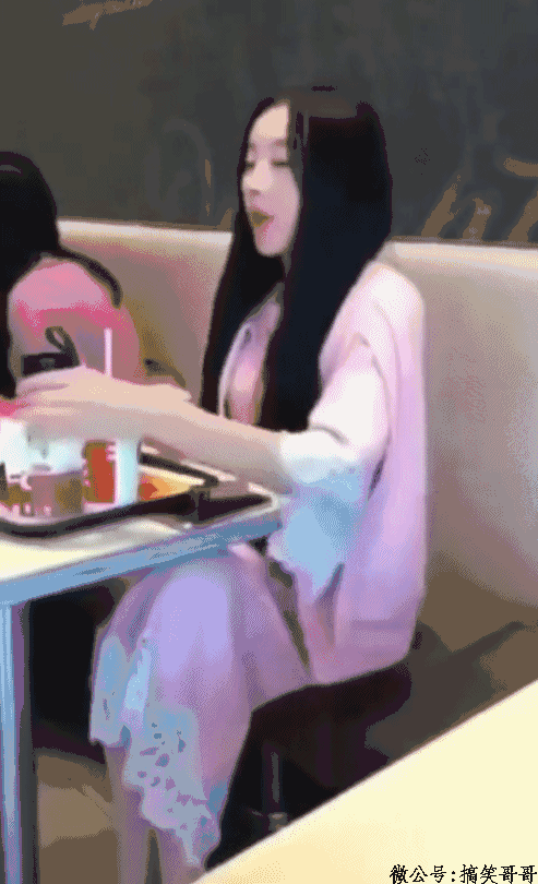 搞笑gif:吃这么胖结婚的时候背不动,难道这就是传中的