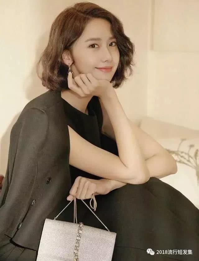 "她的齐脖短发全世界最美!