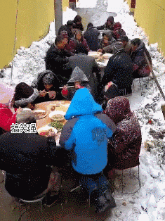 约个漂亮妹子出来吃饭 看到人以后我后悔了