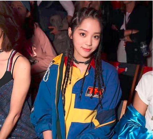 当红女星脏辫造型:赵丽颖美到认不出,杨颖气质,关晓彤