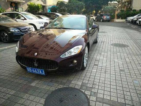 两辆玛莎拉蒂撞脸:行驶证车牌号完全一致