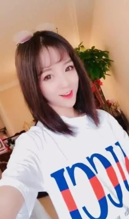 莉哥公然警告黑粉小心点,网友:是什么让你这么