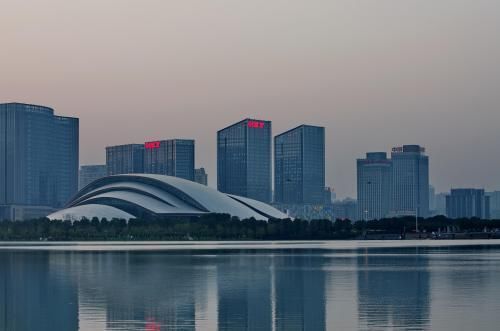合肥大剧院又名天鹅湖大剧院,安徽著名地标性建筑!
