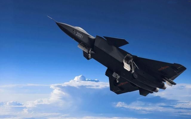 法国阵风和中国的歼20哪个厉害?