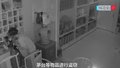 一晚擒获俩窃贼 伸手被捉是真理