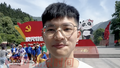 成都大邑县的10名老师自发组织来到漩口中学遗址祭奠