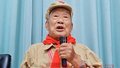 颤抖的双手，激昂的歌声！99岁的志愿军老英雄任合子连唱两首红歌