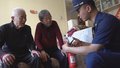 朝阳区为老年群体撑起“平安伞”