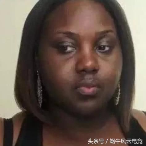 黑人妹子直播化妆走红网络,一次用掉7瓶粉底液